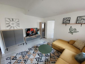 Lovely Apartment Near City Center (w/ Parking)
